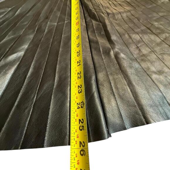 Metallic Pleated Faux Leather Midi Skirt Black Silver Tone XS - Picture 5 of 6